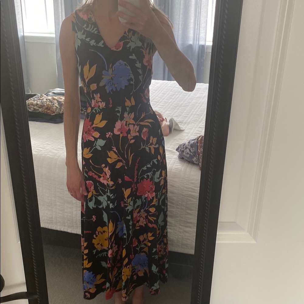 Pact Floral Sleeveless V-Neck Midi Dress
